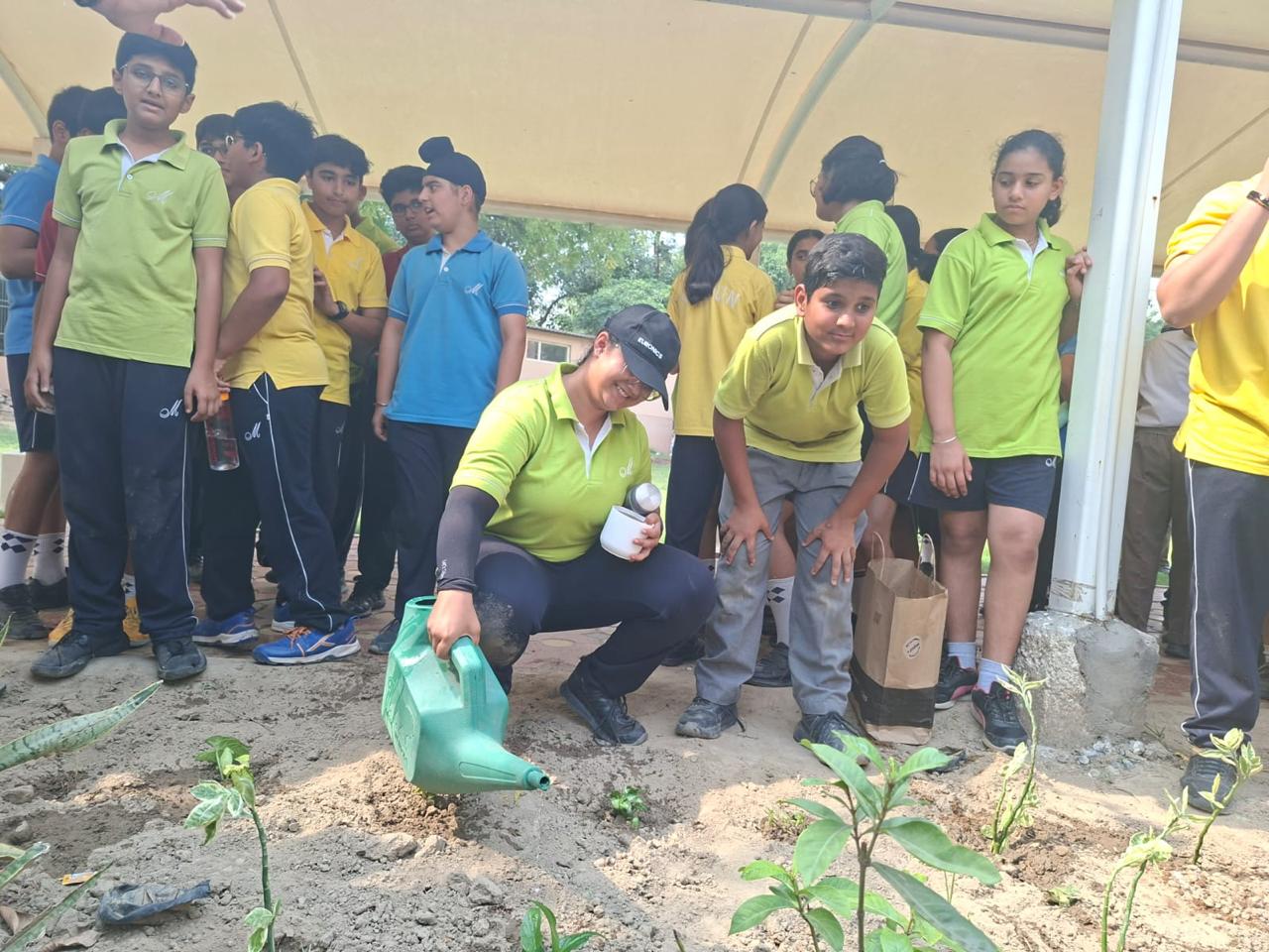 Middle Wing Bagless Day: Learning Beyond Boundaries